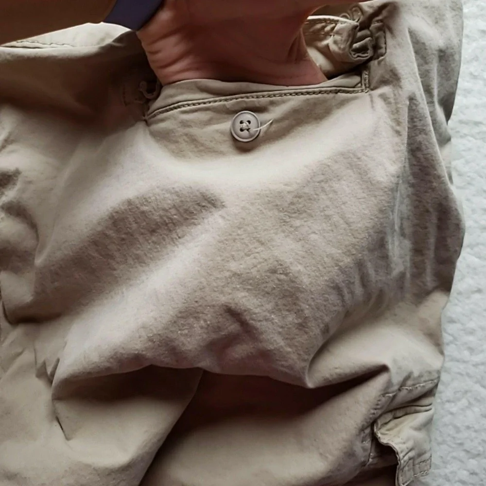 IZOD Cargo Shorts Mens 48 Beige Stretch Flat Front 11 Inseam Casual Summer